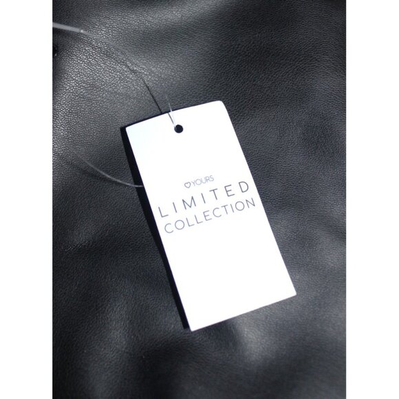 nwt ASOS Yours Clothing, Over The Knee Pull-On Chunky Cleat Boots in Black (11W) - Picture 9 of 14